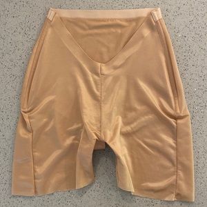 SKIMS Barely There Shapewear Low Back - Clay